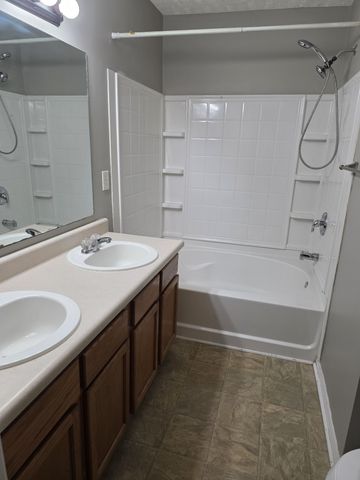 1008 Halifax Ln, Antioch, TN 37013