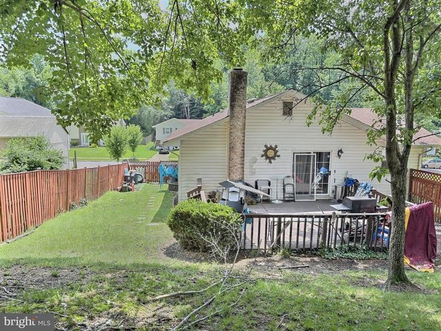 7610 HARPERS DR, Fort Washington, MD 20744