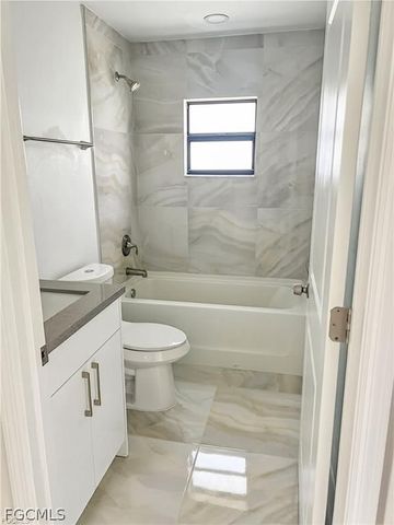 4854 30th ST SW, Lehigh Acres, FL 33973