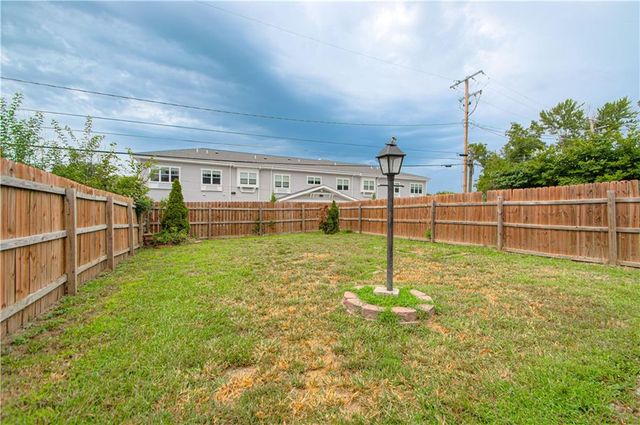 4400 Francis Street, Kansas City, KS 66103