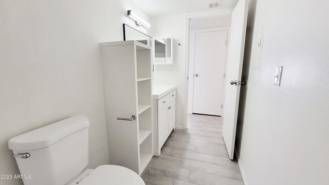 6147 E GREENWAY Street Apt 1, Mesa, AZ 85205
