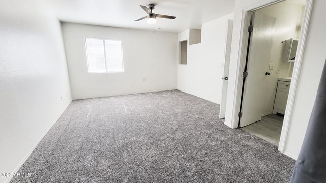 6147 E GREENWAY Street Apt 1, Mesa, AZ 85205