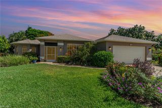 4122 Olde Meadowbrook LN, Estero, FL 34134