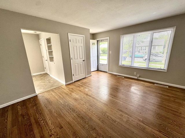 4864 N 63rd STREET, Milwaukee, WI 53218
