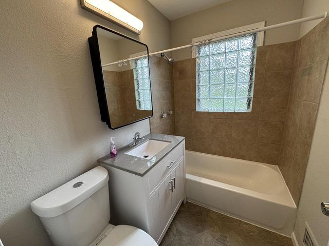 4864 N 63rd STREET, Milwaukee, WI 53218