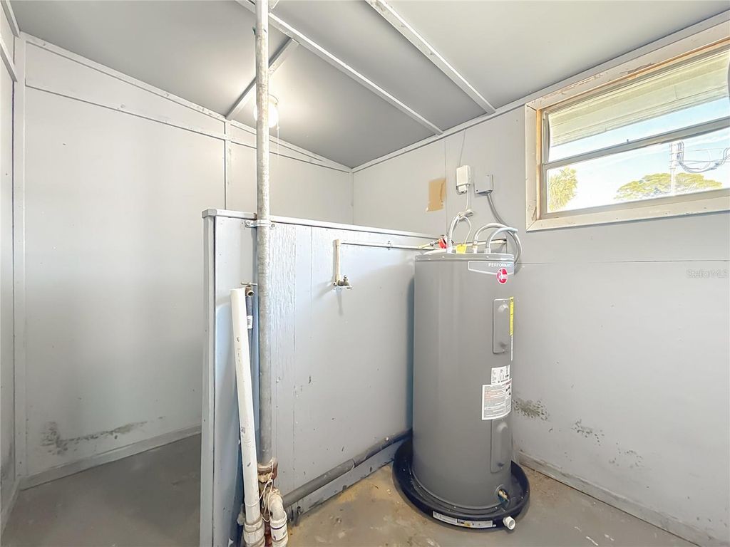 Image 14 of property listing at 5051 AVERY ROAD, New Port Richey, FL 34652