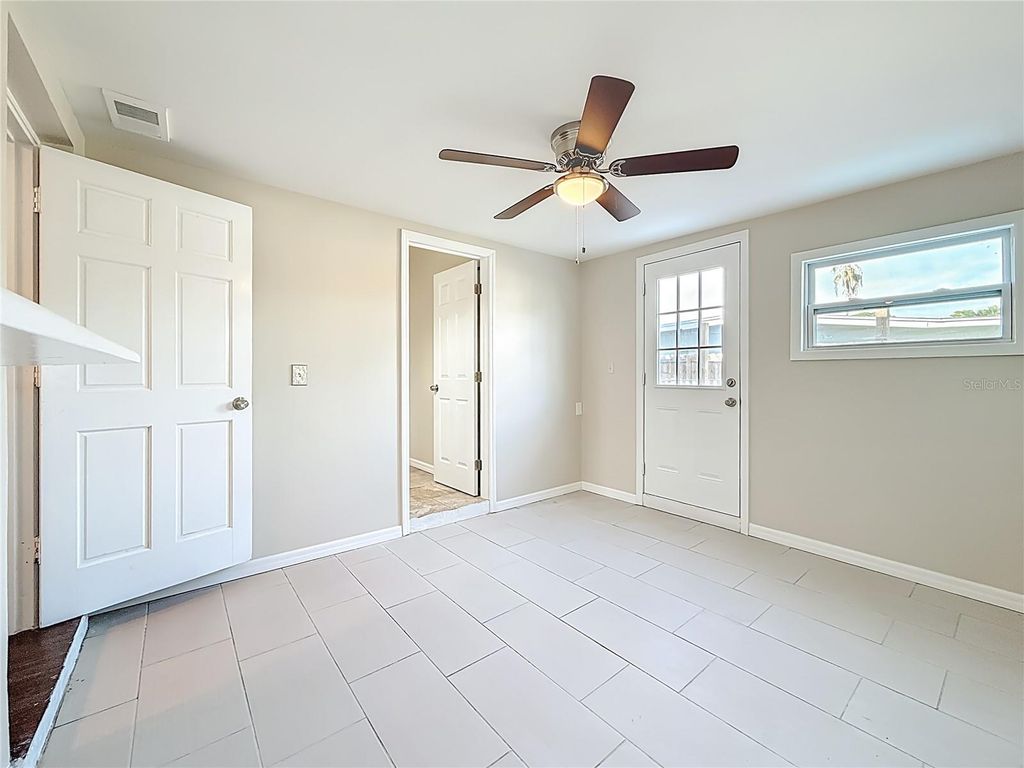 Image 4 of property listing at 5051 AVERY ROAD, New Port Richey, FL 34652