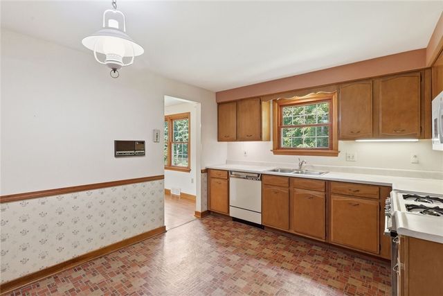 2529 Matterhorn Drive, Franklin Park, PA 15090