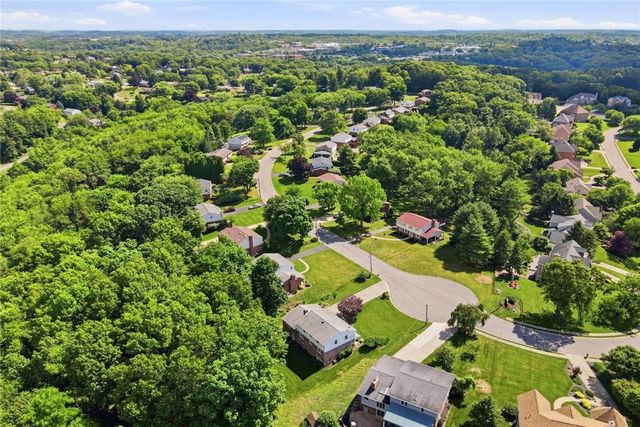 2529 Matterhorn Drive, Franklin Park, PA 15090