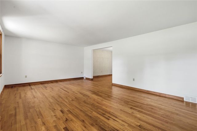 2529 Matterhorn Drive, Franklin Park, PA 15090