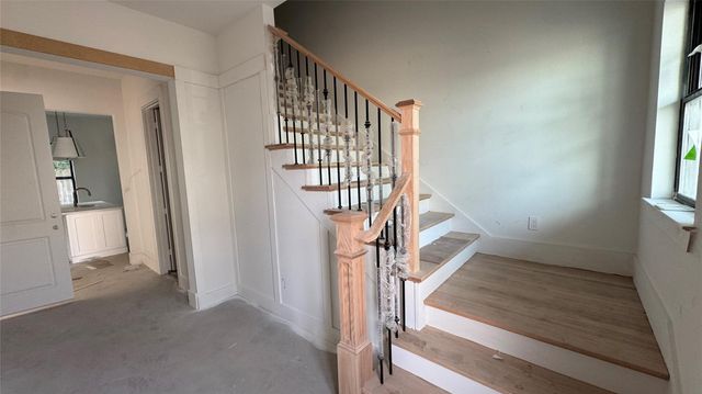 1114 Pearlwood Drive, Houston, TX 77008