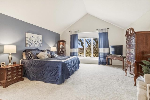 1000 Silver Mist COURT, Brookfield, WI 53005