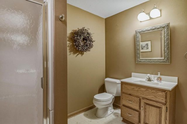 1000 Silver Mist COURT, Brookfield, WI 53005