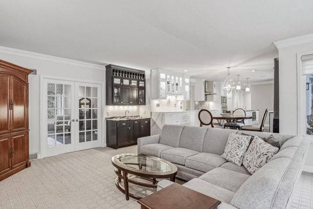 1000 Silver Mist COURT, Brookfield, WI 53005