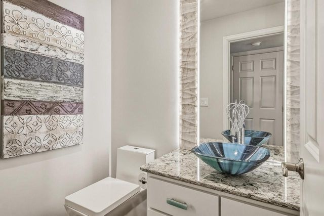 1000 Silver Mist COURT, Brookfield, WI 53005