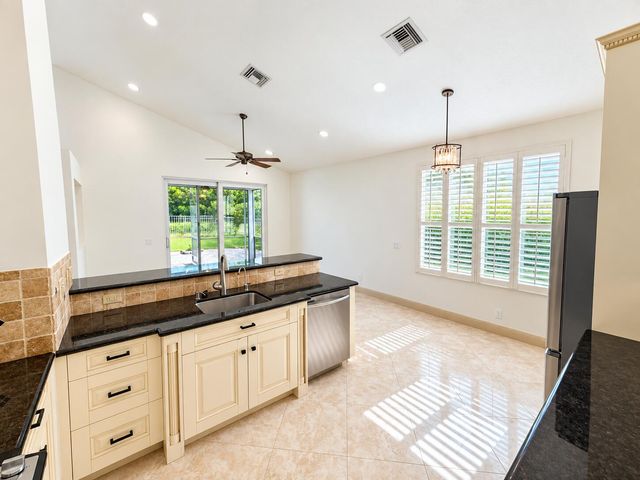6841 NW 81ST Court, Parkland, FL 33067