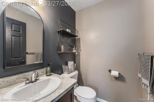 15842 Athens Avenue, Clinton Township, MI 48035