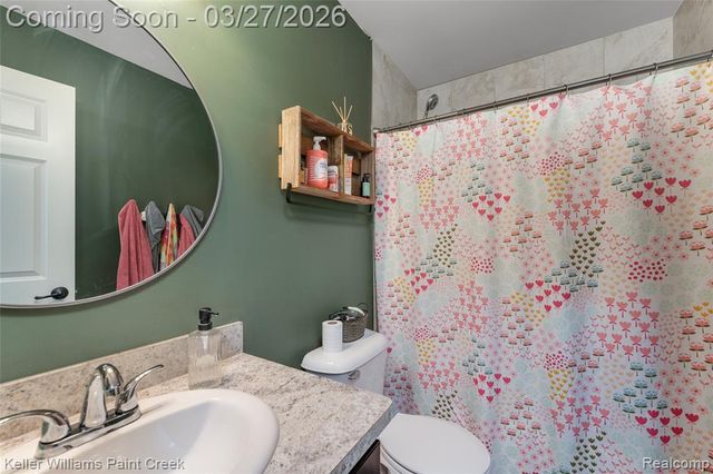 15842 Athens Avenue, Clinton Township, MI 48035