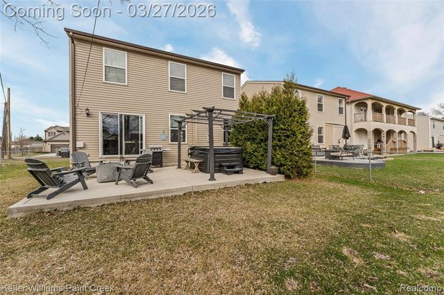 15842 Athens Avenue, Clinton Township, MI 48035