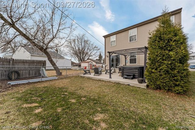 15842 Athens Avenue, Clinton Township, MI 48035