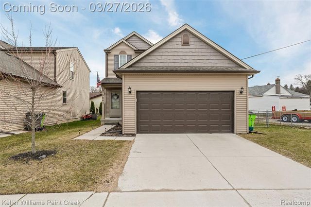 15842 Athens Avenue, Clinton Township, MI 48035