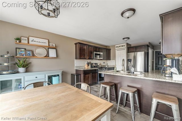 15842 Athens Avenue, Clinton Township, MI 48035