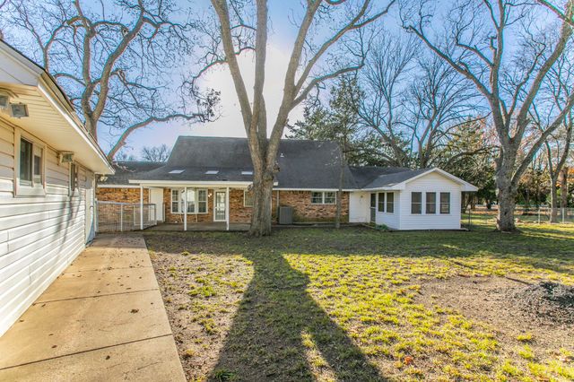 309 Willow Creek Lane, Ovilla, TX 75154