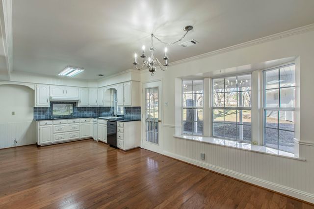 309 Willow Creek Lane, Ovilla, TX 75154