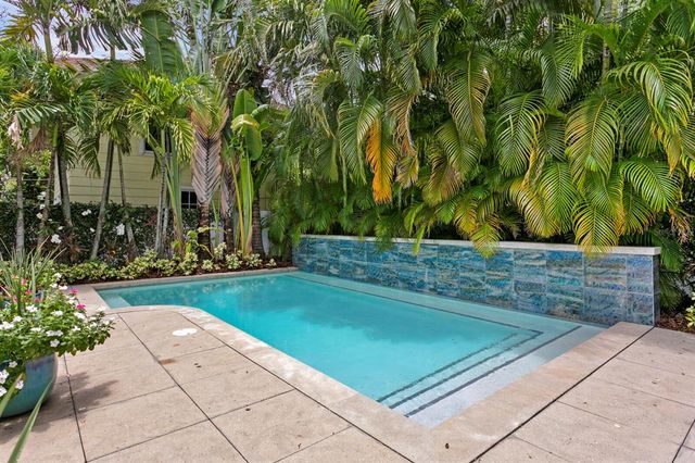 826 S EDISON AVENUE, Tampa, FL 33606