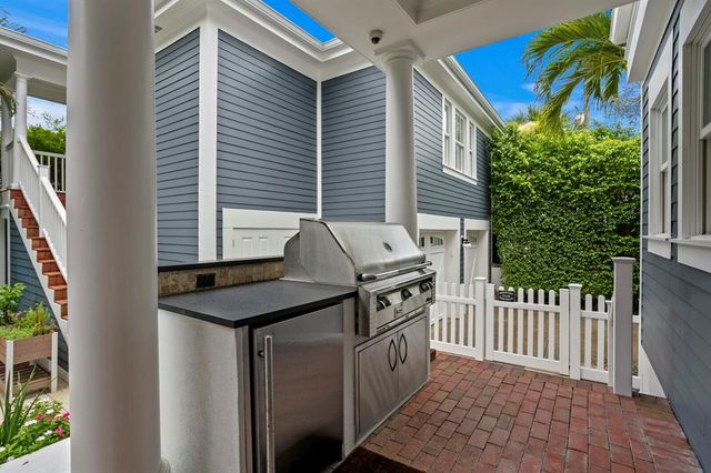 826 S EDISON AVENUE, Tampa, FL 33606
