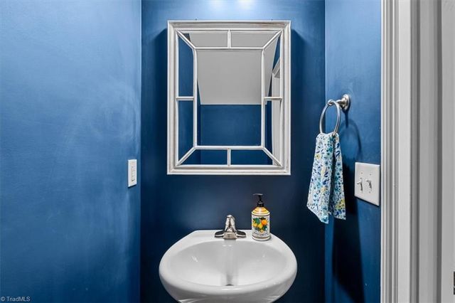 30 Pisgah Forest Circle, Greensboro, NC 27455