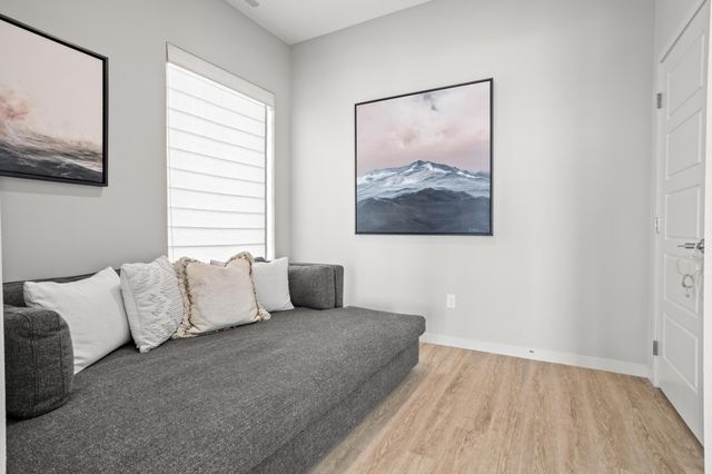 360 32nd Avenue W 701, West Fargo, ND 58078