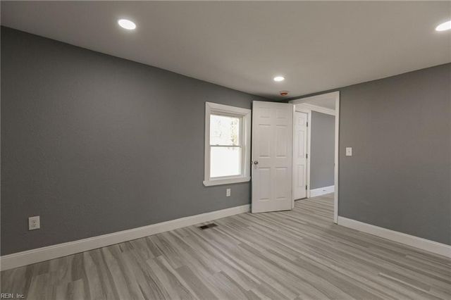 207 S 7th ST, Suffolk, VA 23434