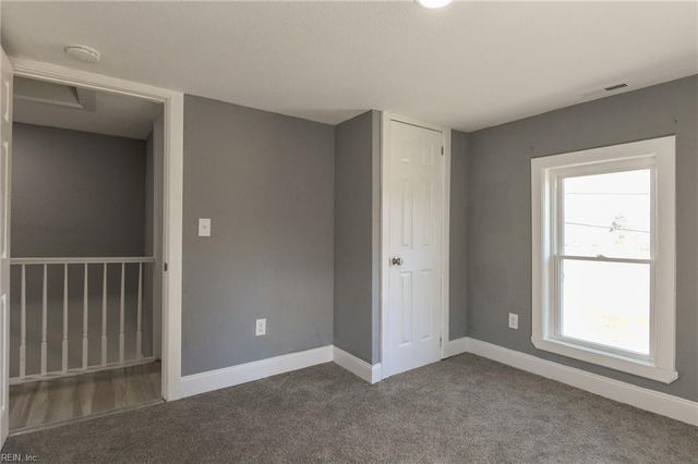 207 S 7th ST, Suffolk, VA 23434