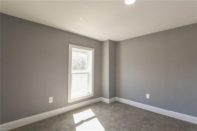 207 S 7th ST, Suffolk, VA 23434