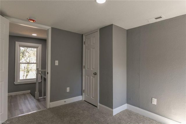 207 S 7th ST, Suffolk, VA 23434