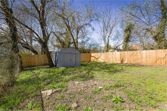 207 S 7th ST, Suffolk, VA 23434