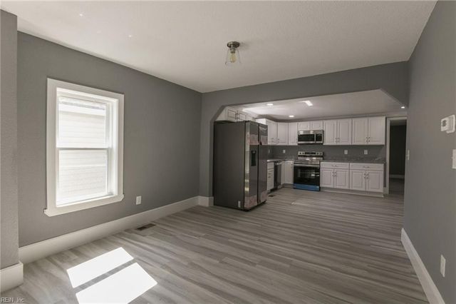 207 S 7th ST, Suffolk, VA 23434