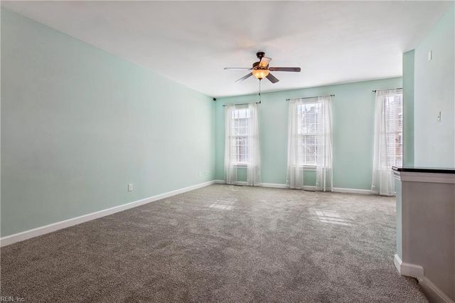 111 Laydon WAY, Yorktown, VA 23692