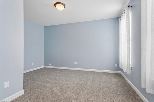 111 Laydon WAY, Yorktown, VA 23692