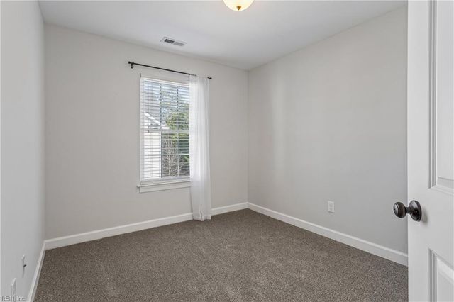 111 Laydon WAY, Yorktown, VA 23692