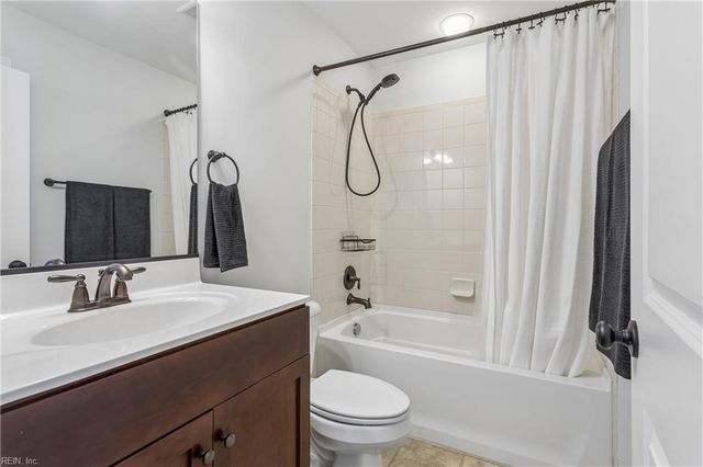 111 Laydon WAY, Yorktown, VA 23692