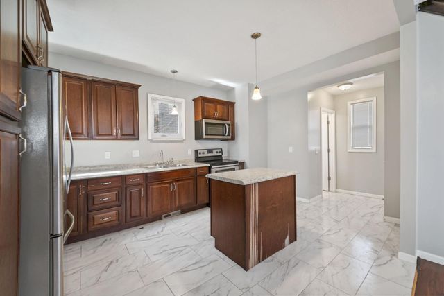 745 Fuller Avenue, Saint Paul, MN 55104