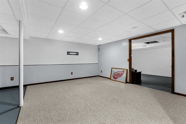 9445 Treetop Drive, Galesburg, MI 49053