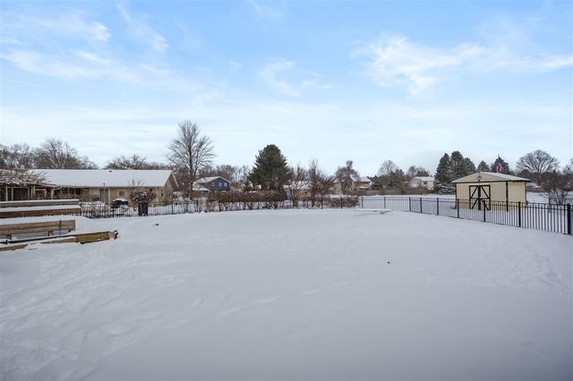 9445 Treetop Drive, Galesburg, MI 49053