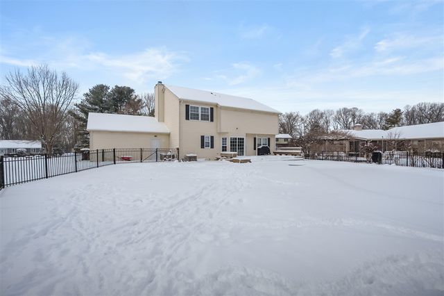 9445 Treetop Drive, Galesburg, MI 49053