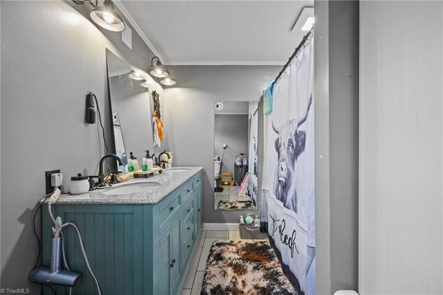 1646 Sandy Cross Road, Burlington, NC 27217