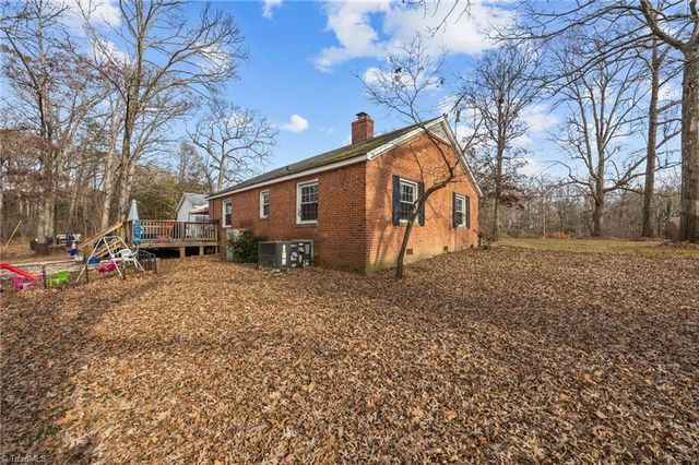 1646 Sandy Cross Road, Burlington, NC 27217