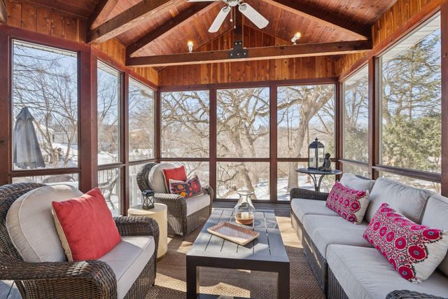 816 Westwood Drive S, Golden Valley, MN 55416