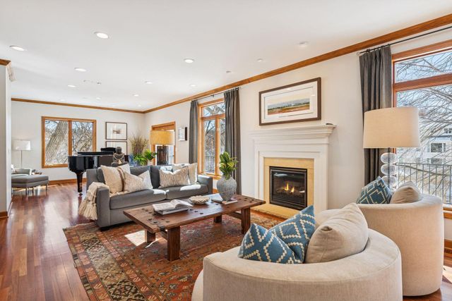 816 Westwood Drive S, Golden Valley, MN 55416